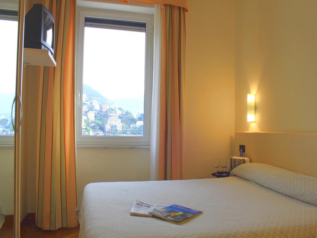Hotel Elena レッコ エクステリア 写真