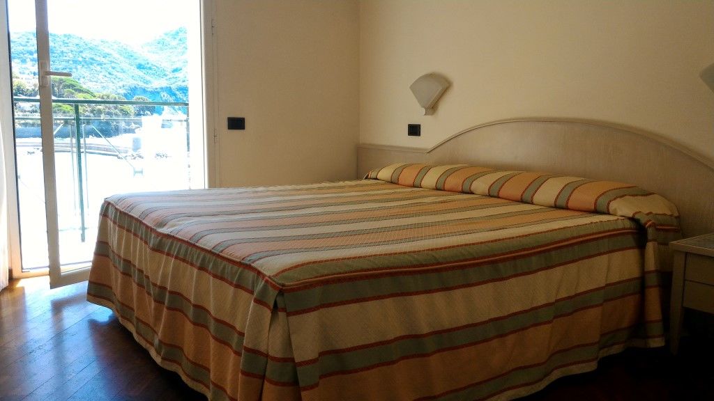 Hotel Elena レッコ エクステリア 写真