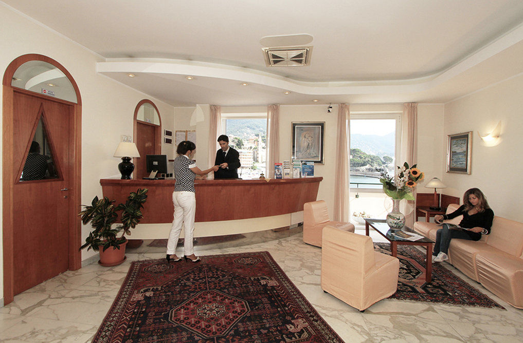 Hotel Elena レッコ エクステリア 写真